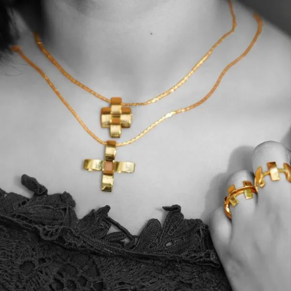 Four_Ways_Pendants