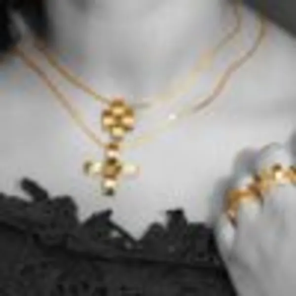 Four_Ways_Pendants