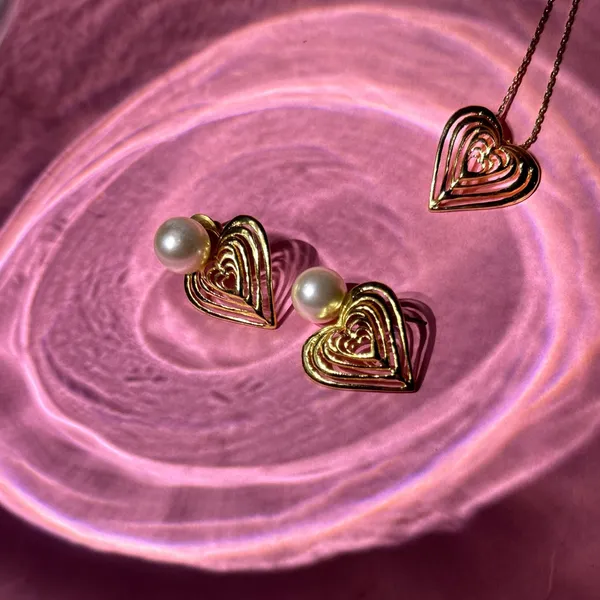 Love_Maze_Heart_Studs