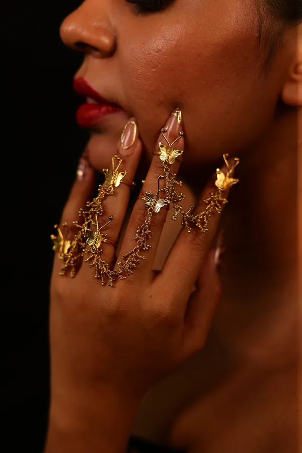 Vine_Wings_Nail_Ring_Duo_With_Chain