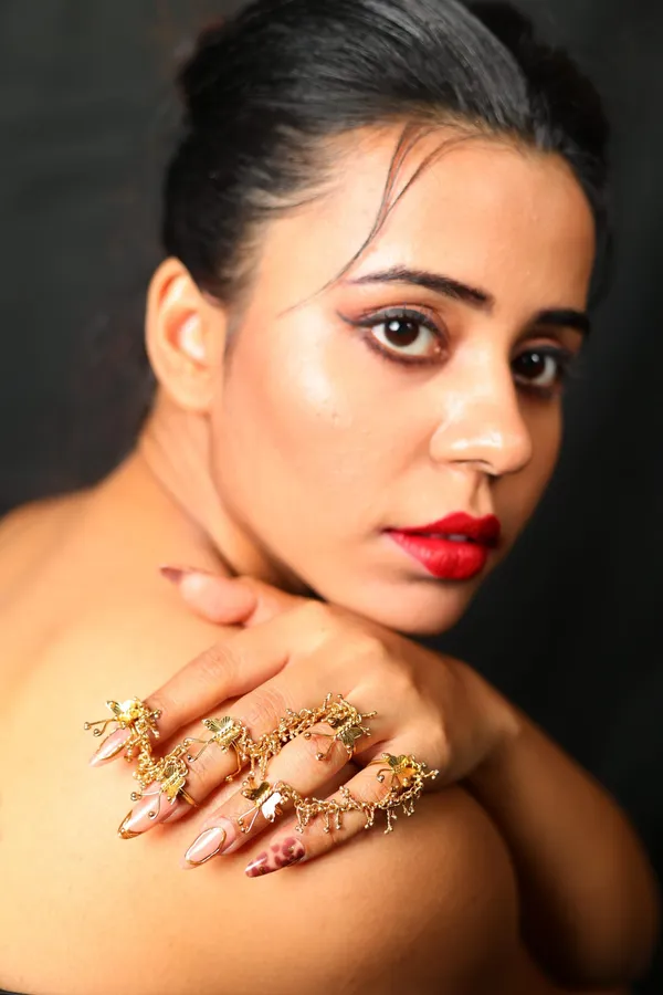 Vine_Wings_Nail_Ring_Duo_With_Chain