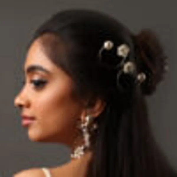 Daisy_Pearl_Comb_Clip