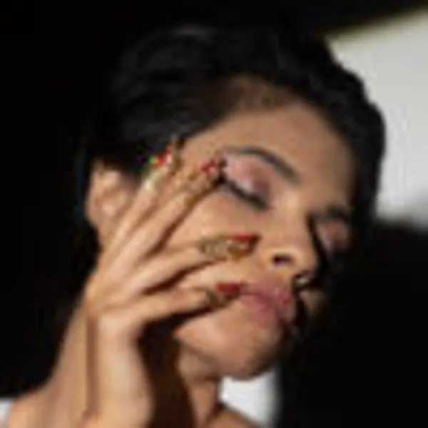 Pushpam_Nail_Ring