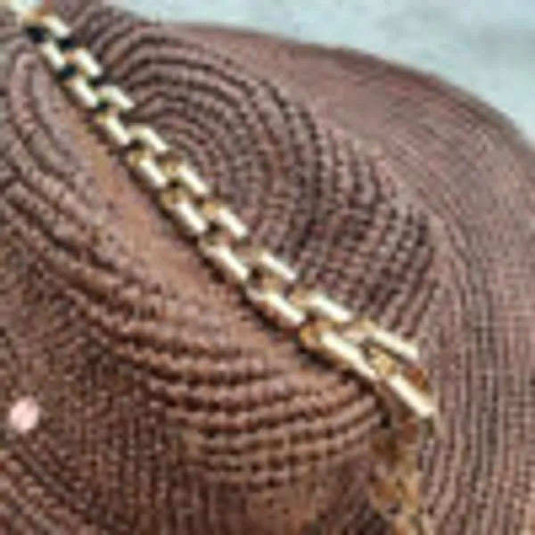 Linear_Criss_Cross_Necklace