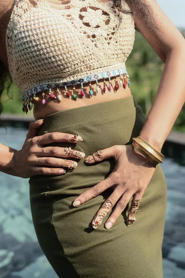 Floral_Tranquil_Creeper_Nail_Ring