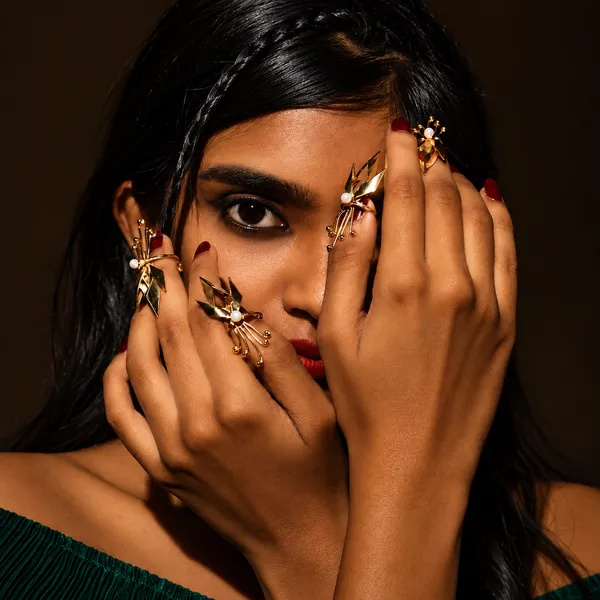 Thorn_Flare_Nail_Ring