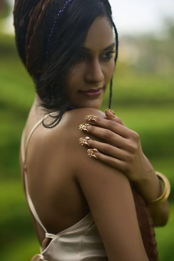 Flora_S_Embrace_Vanki_Nail_Ring