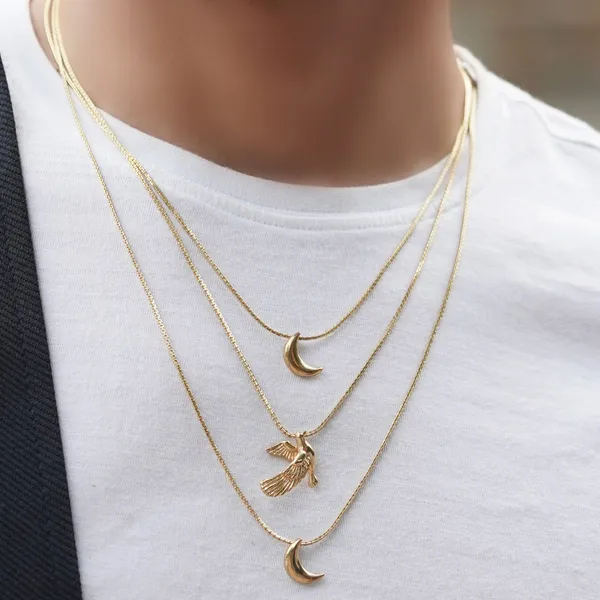 Layered_Romance_Between_Moon_Bird_Necklace