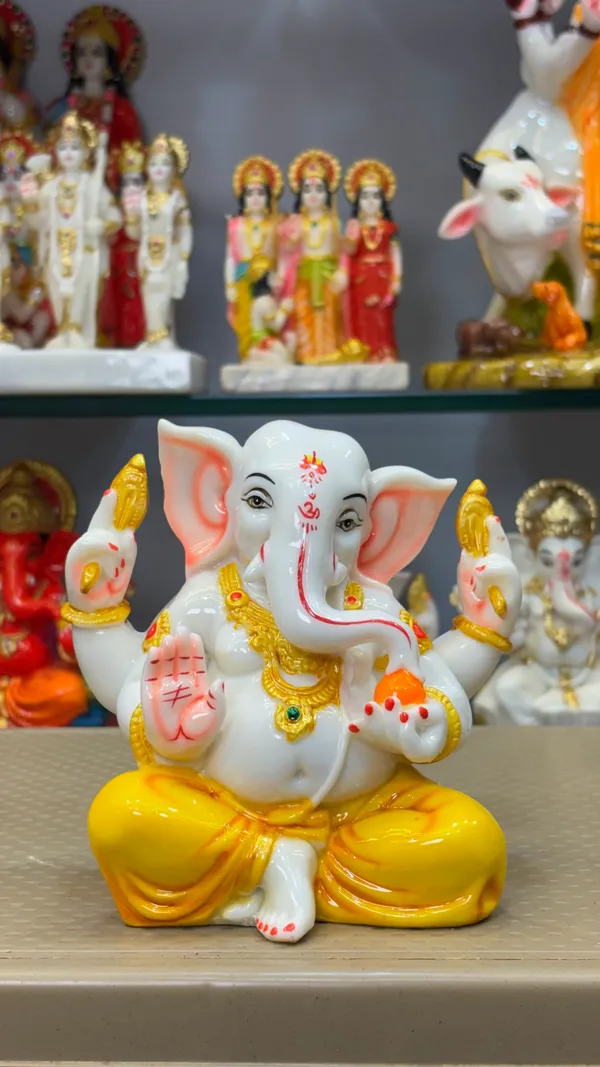 Traditional_Seated_Lord_Ganesha_Decorative_Idol