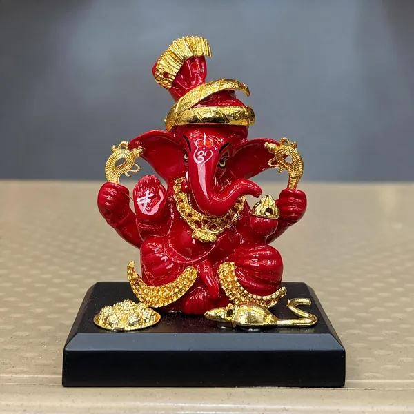 Red_Traditional_Lord_Ganesha_Idol