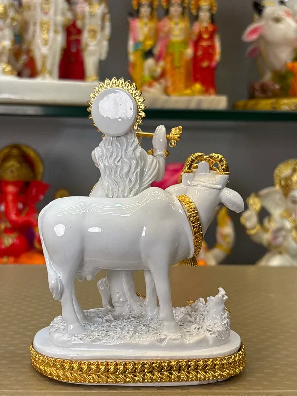 White_Traditional_Krishna_Cow_Idol