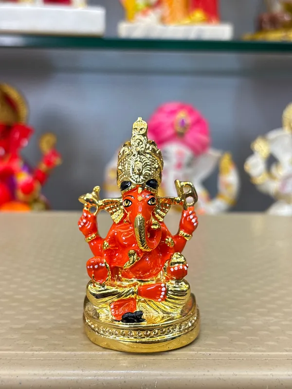 Red_Traditional_Lord_Ganesha_Idol