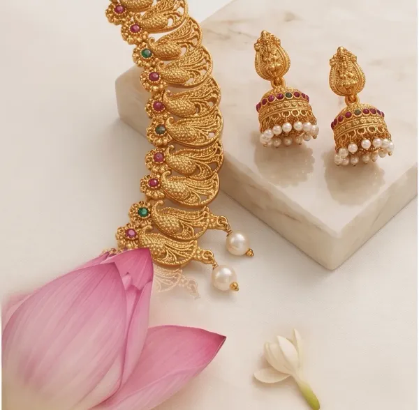 Antique_Gold_Temple_Jewelry_Set_With_Ruby_Emerald_Stones_Jhumkas