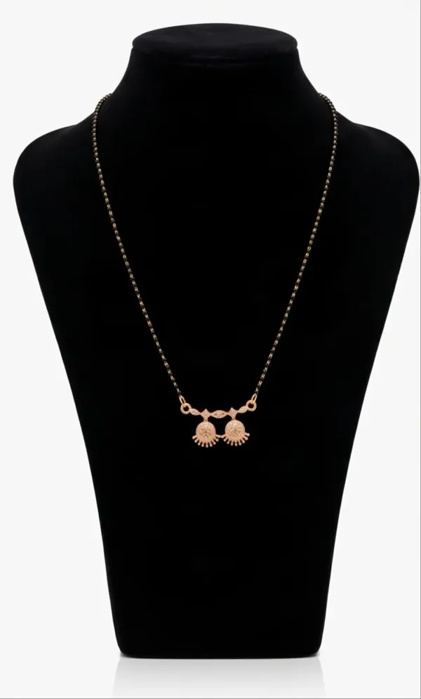 Elegant_Short_Daily_Wear_Mangalsutra_With_Dual_Vati_Pendant