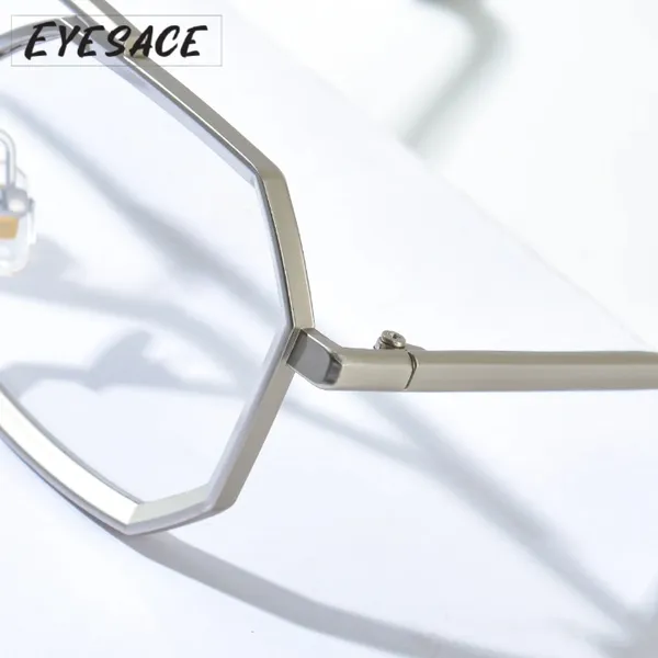 Silver_Metal_Square_Blue_Cut_Uv400_Sunglasses_For_Unisex