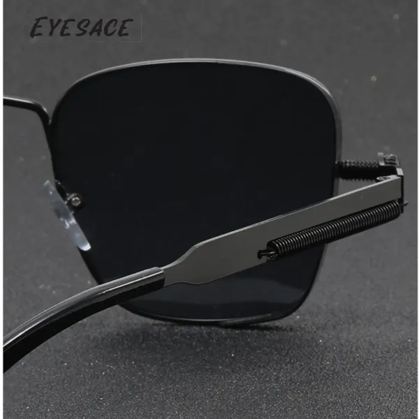 Black_Metal_Square_Frame_Sunglasses_For_Unisex