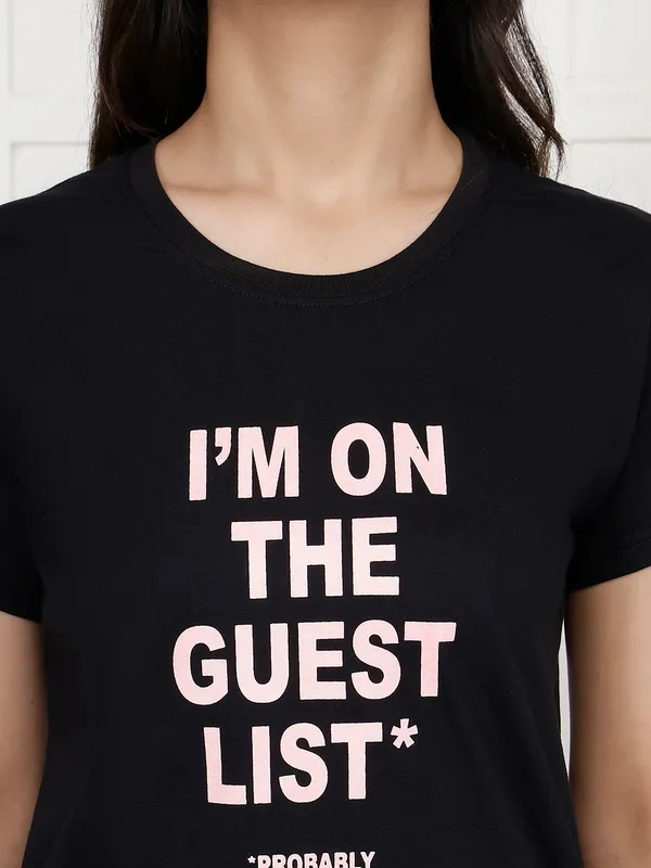 Black_Cotton_Relaxed_Fit_Graphic_T-Shirt_For_Women