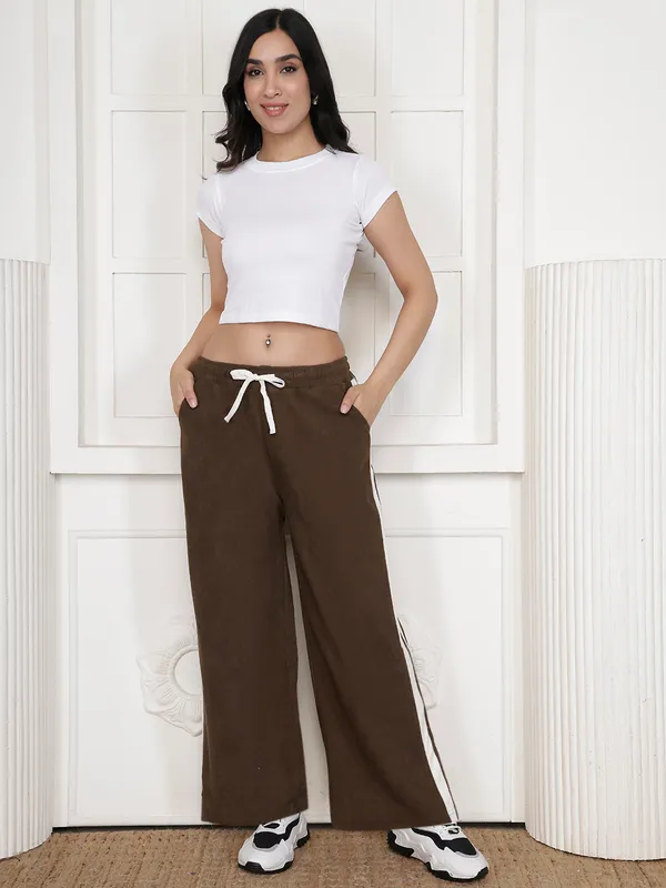 Brown_Corduroy_Wide_Leg_Pants_For_Women