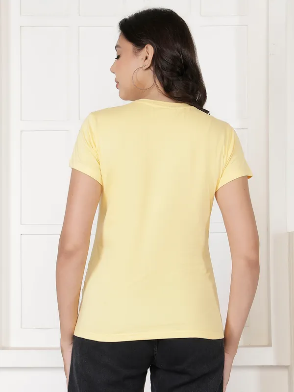 Yellow_Cotton_Regular_Fit_Graphic_T-Shirt_For_Women