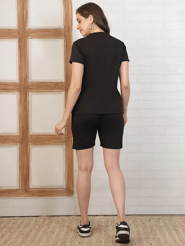 Black_Ribbed_Cotton_Lycra_Regular_Fit_Printed_Lounge_Set_For_Women