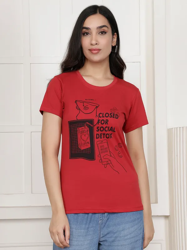 Red_Cotton_Regular_Fit_Graphic_T-Shirt_For_Women