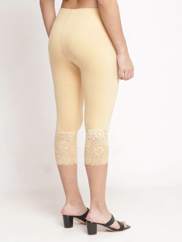 Beige_Super_Lycra_Lace_Hem_Capri_Pants_For_Women