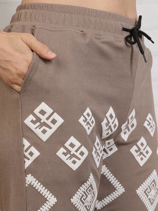 Taupe_Ribbed_Cotton_Lycra_Printed_T-Shirt_&_Shorts_Set_For_Women