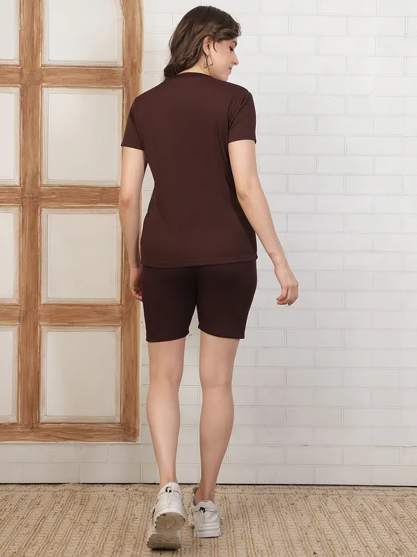 Brown_Ribbed_Cotton_Lycra_Regular_Fit_Printed_Lounge_Set_For_Women