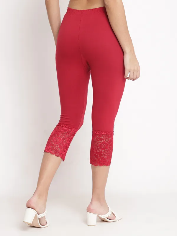 Red_Super_Lycra_Lace_Trim_Capri_Leggings_For_Women