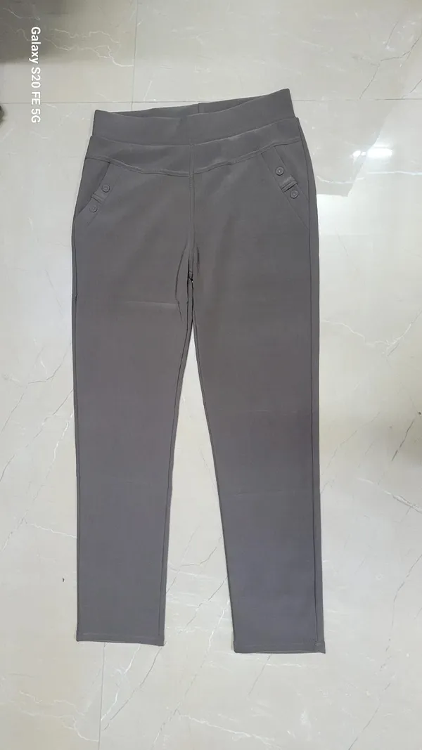 Grey_Spandex_Slim_Fit_Pants_For_Women