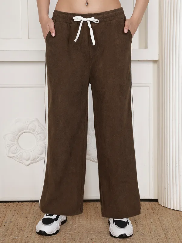 Brown_Corduroy_Wide_Leg_Pants_For_Women