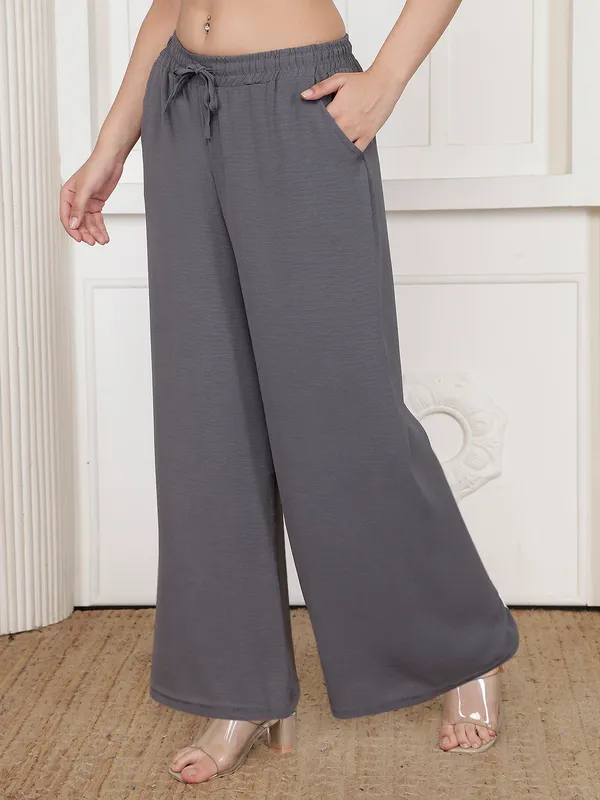 Grey_Chiffon_Wide_Leg_Palazzo_Pants_For_Women