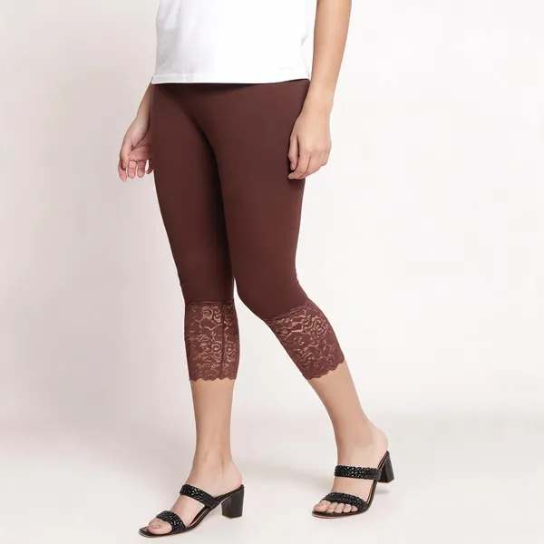 Brown_Super_Lycra_Lace_Hem_Capri_For_Women