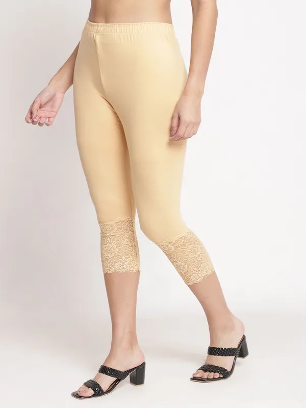 Beige_Super_Lycra_Lace_Hem_Capri_Pants_For_Women