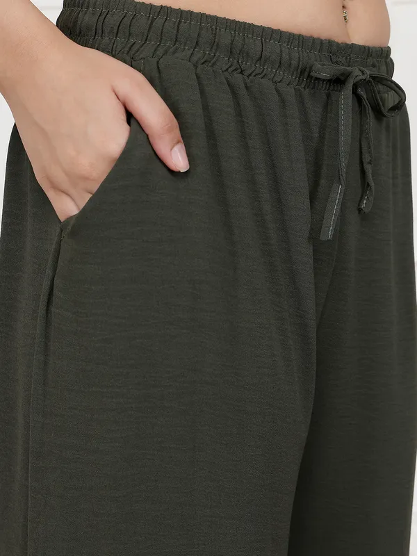 Olive_Chiffon_Wide_Leg_Palazzo_Trousers_For_Women
