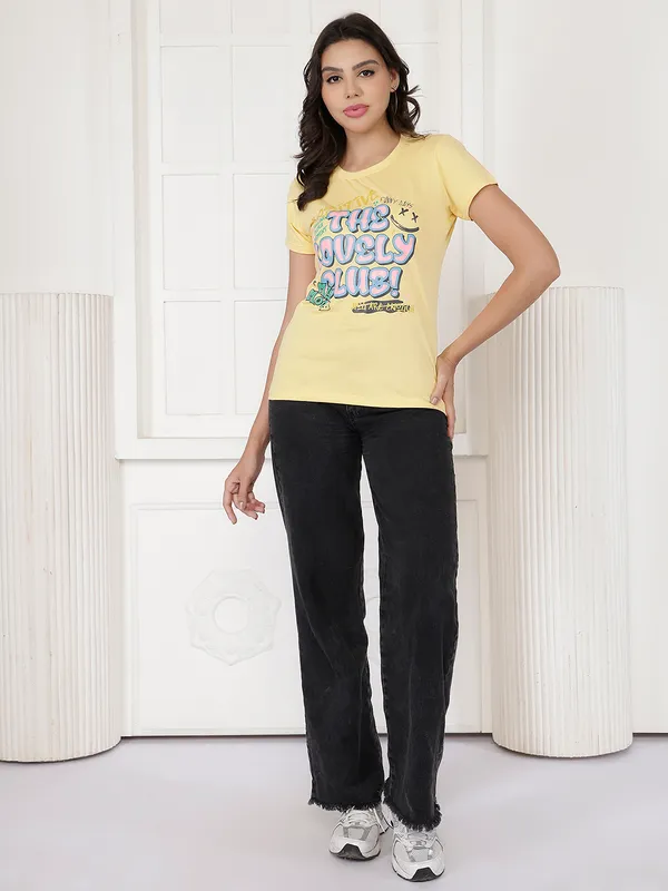 Yellow_Cotton_Regular_Fit_Graphic_T-Shirt_For_Women