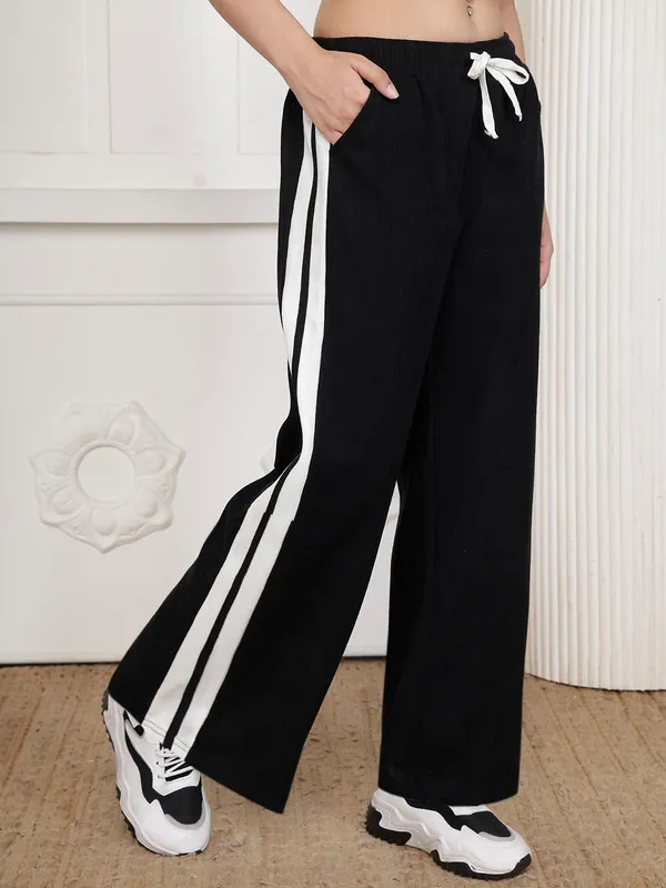 Black_Corduroy_Wide_Leg_Pants_For_Women