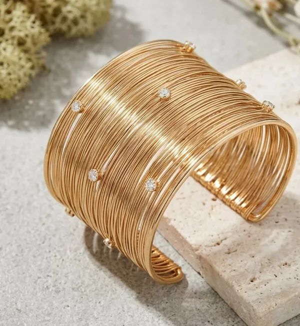Adjustable_Hand_Cuff_Gold_Finish_With_Diamond