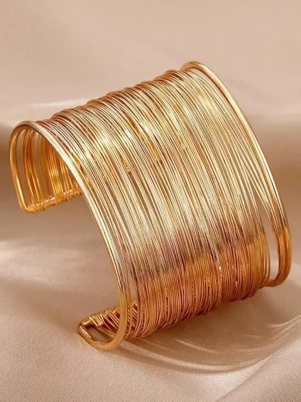 Adjustable_Hand_Cuff_Gold_Finish