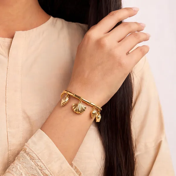 Gold_Bamboo_Kada_With_Hanging_Shell