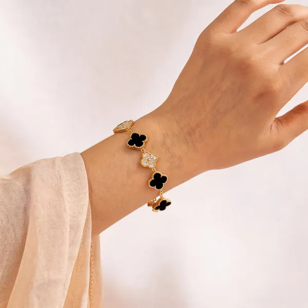 Black_And_Gold_Crystal_Clover_Bracelet