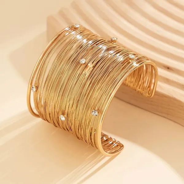 Adjustable_Hand_Cuff_Gold_Finish_With_Diamond