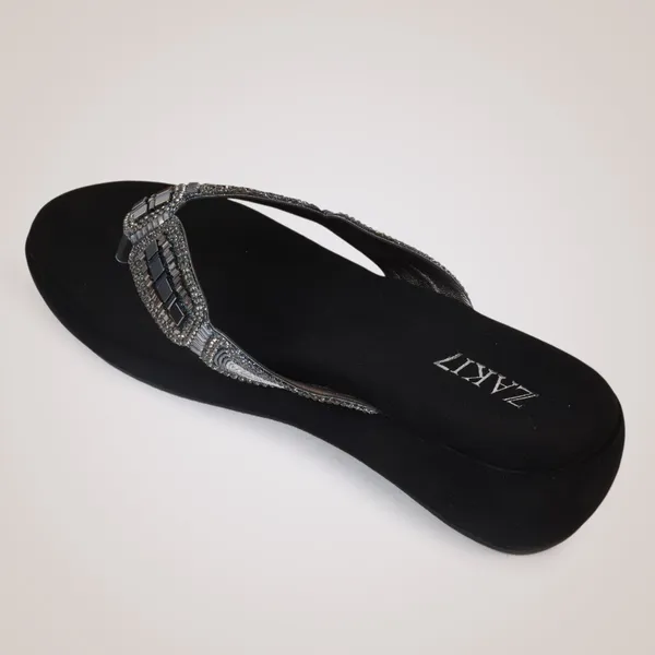 Nida_Embroidered_Wedges_-_Black