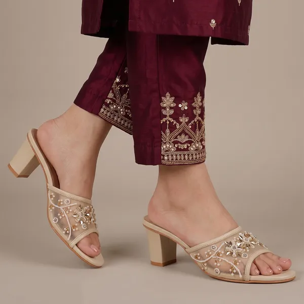 Amyy_Embroiered_Heels_-_Offwhite
