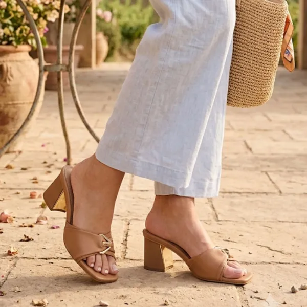 Tia_Workwear_Heels_-_Beige