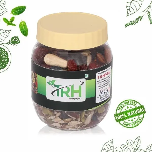 Trail_Mix_With_Nuts_and_Seeds_and_Berries
