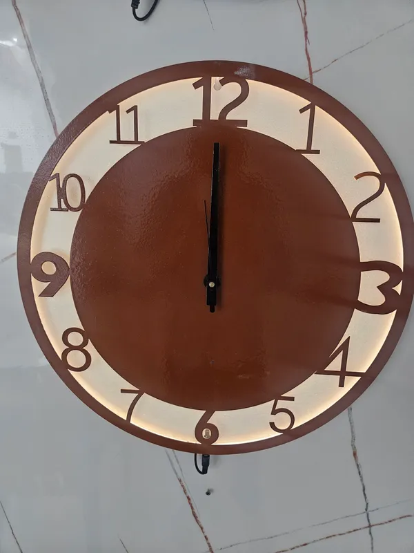 METAL_Modern_Round_Wall_Clock