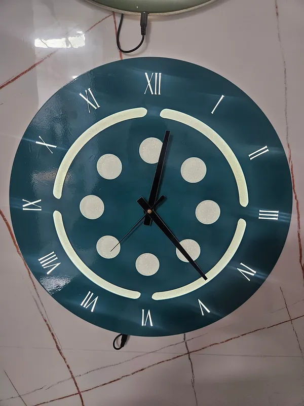 Metal_Modern_Roman_Numeral_Round_LED_Wall_Sign