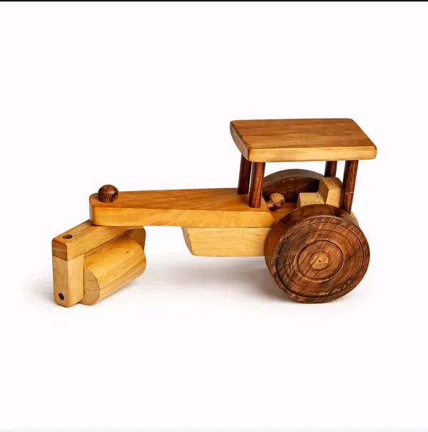 Wooden_Tractor_Toy_With_Canopy
