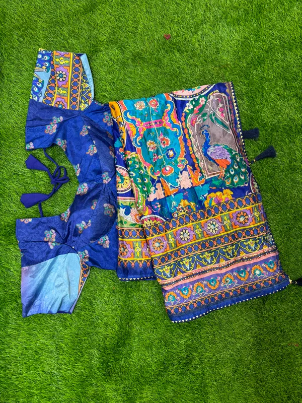Blue_Printed_Saree_With_Tassels_For_Women